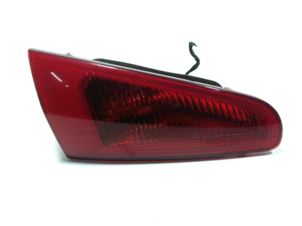 Feu arrière intérieur gauche