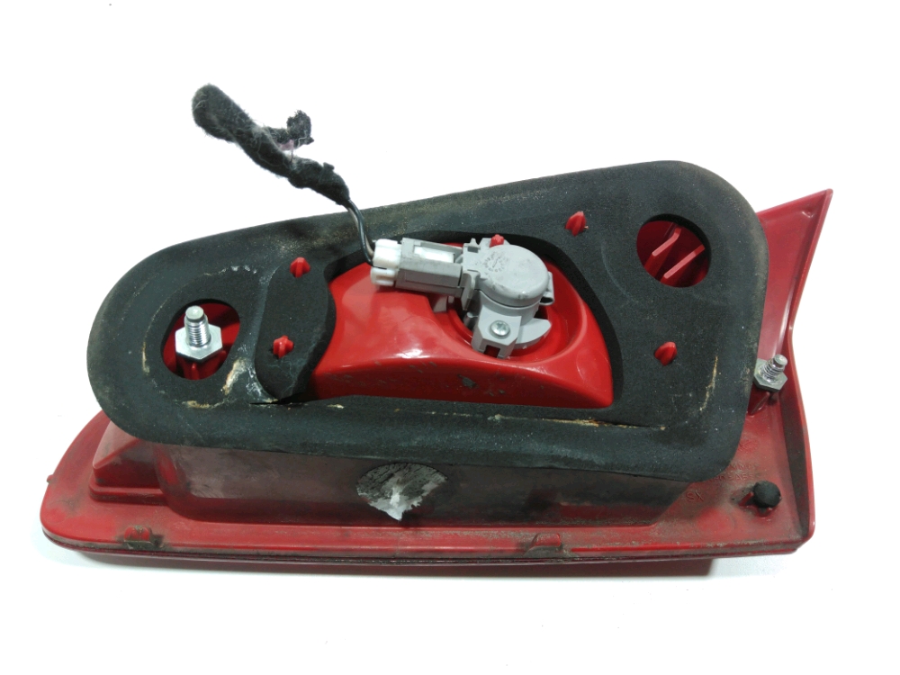 Feu arrière intérieur gauche