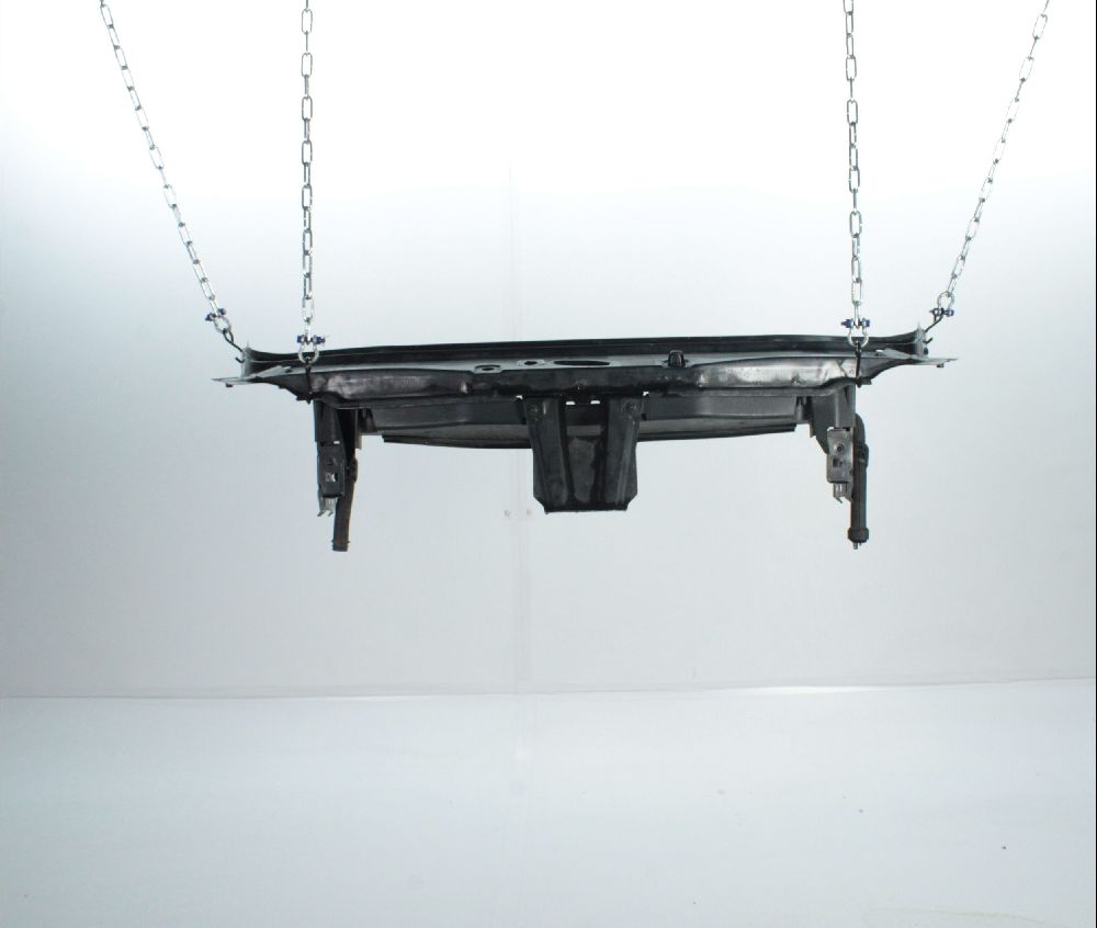 Traverse superieure armature avant