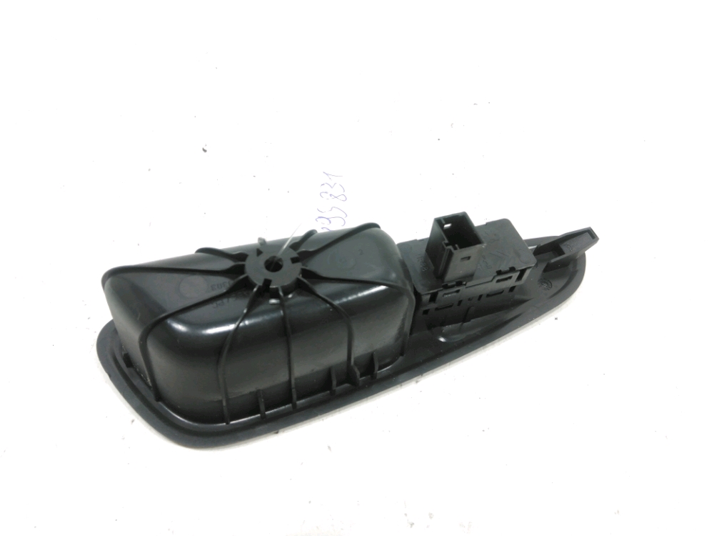 Commande lève-vitre arrière droit