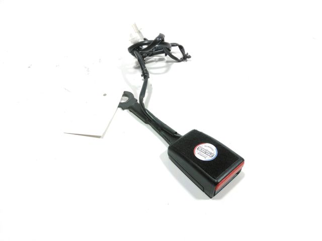 Ancrage ceinture avant droit