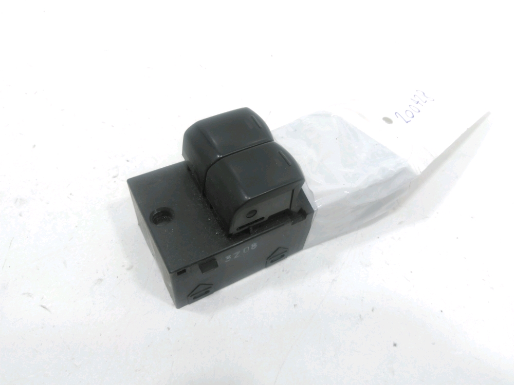 Commande lève-vitre avant gauche