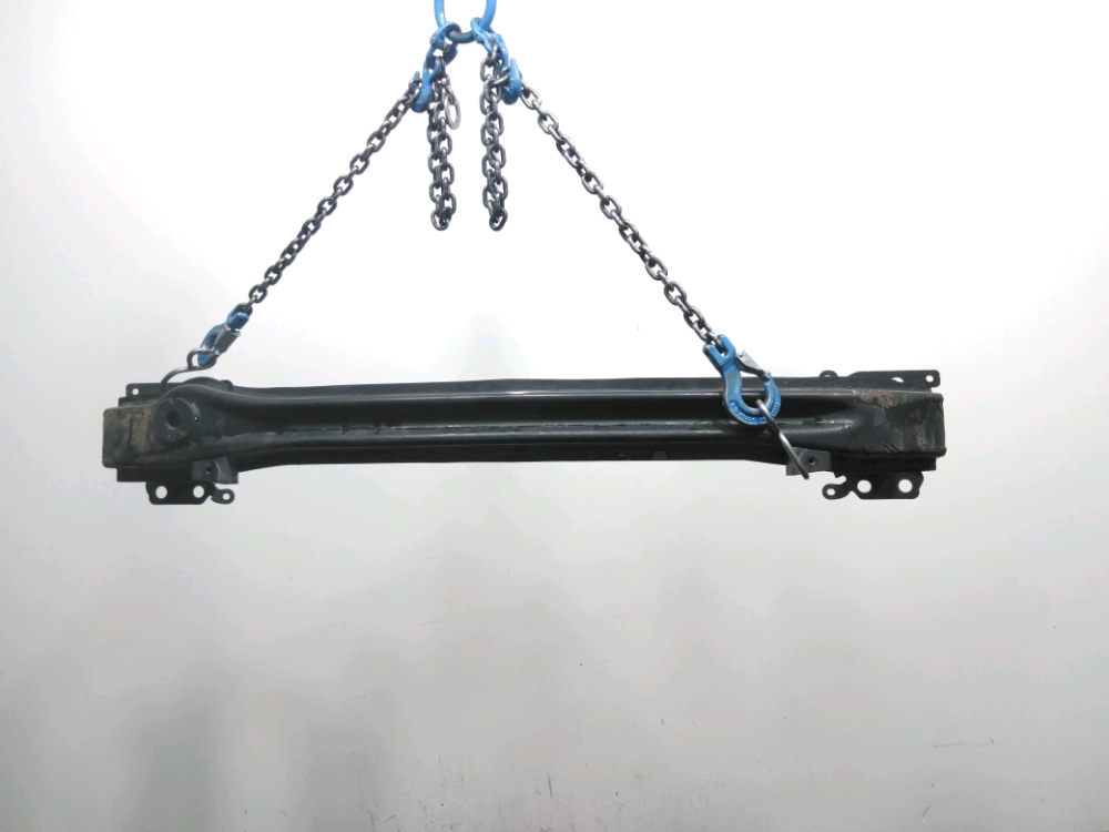 Renfort pare-choc avant