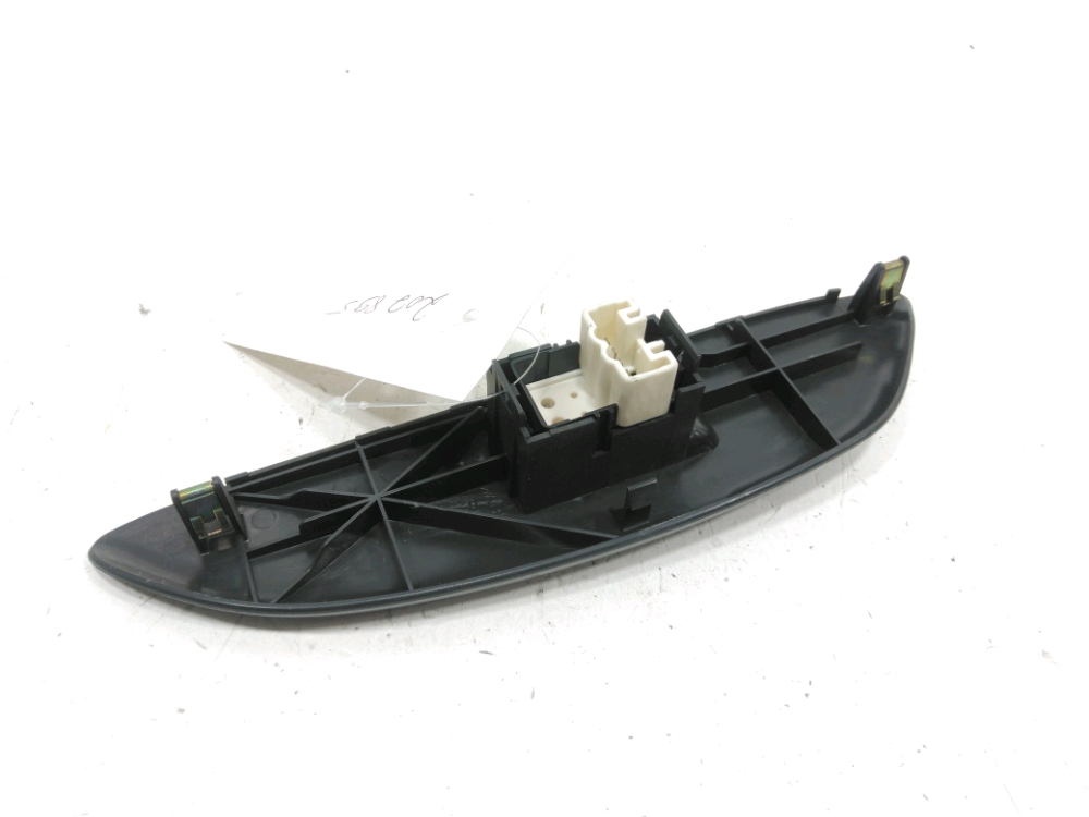 Commande lève-vitre avant droit