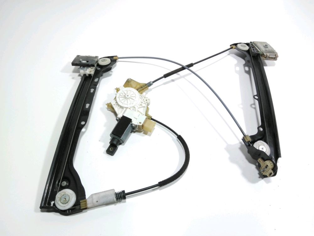 Leve-vitre electrique avant gauche