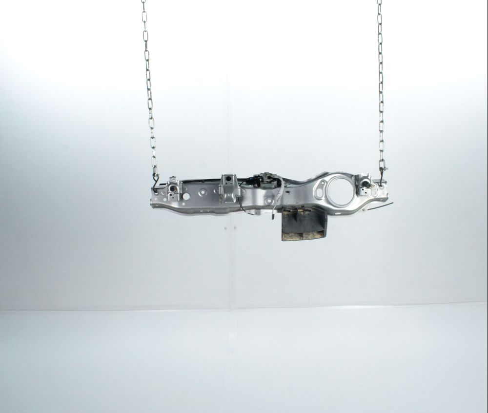 Traverse supérieure armature avant