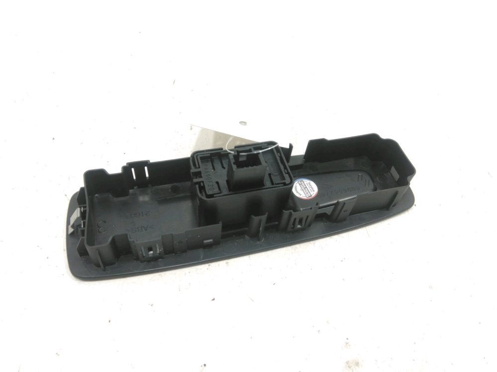 Commande lève-vitre avant droit