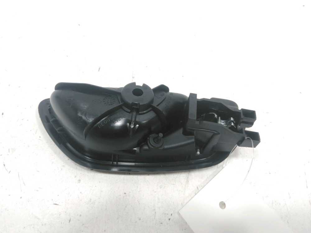 Poignée intérieure porte avant gauche