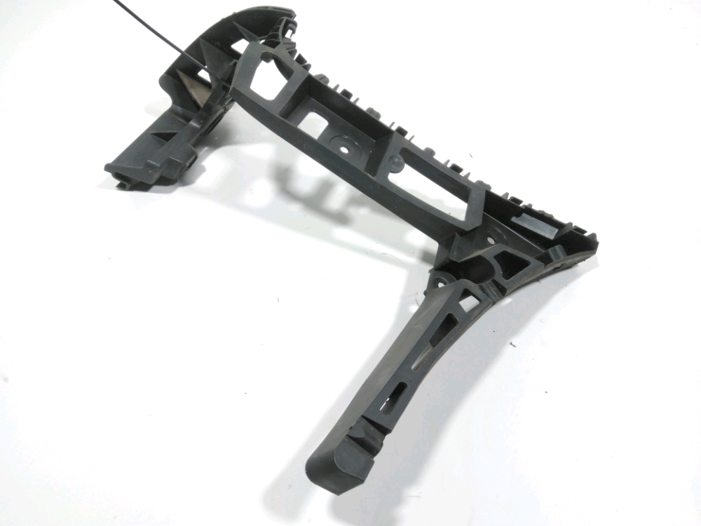 Support droit de pare-choc arrière