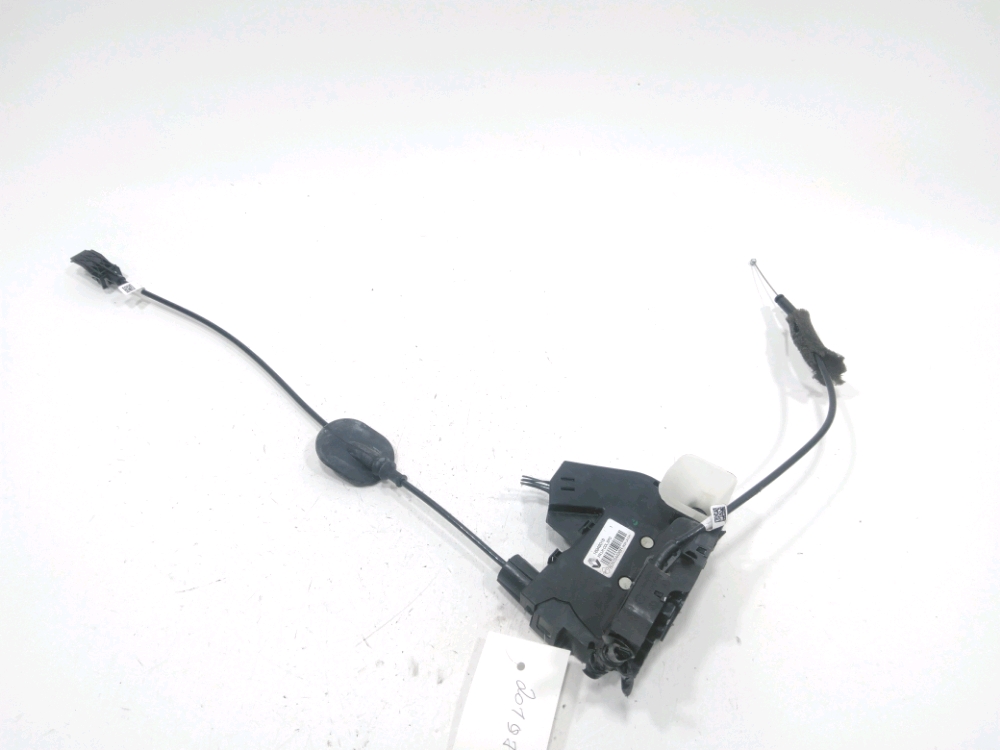 Serrure de porte avant gauche