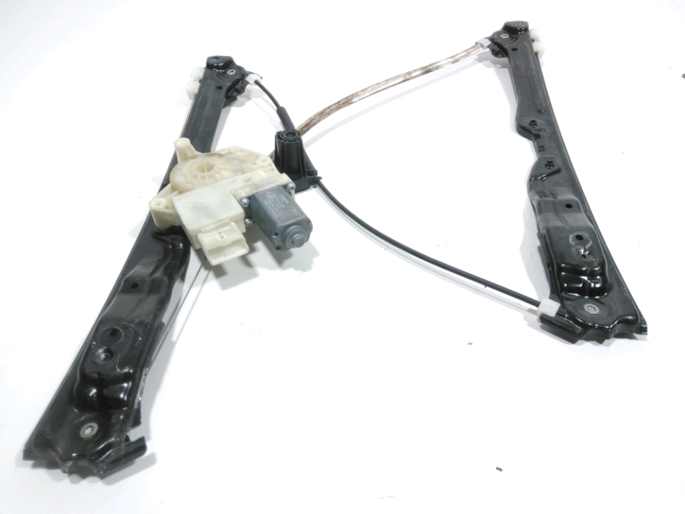 Lève-vitre électrique avant droit