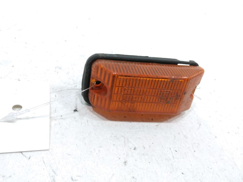 Répétiteur d'aile droit