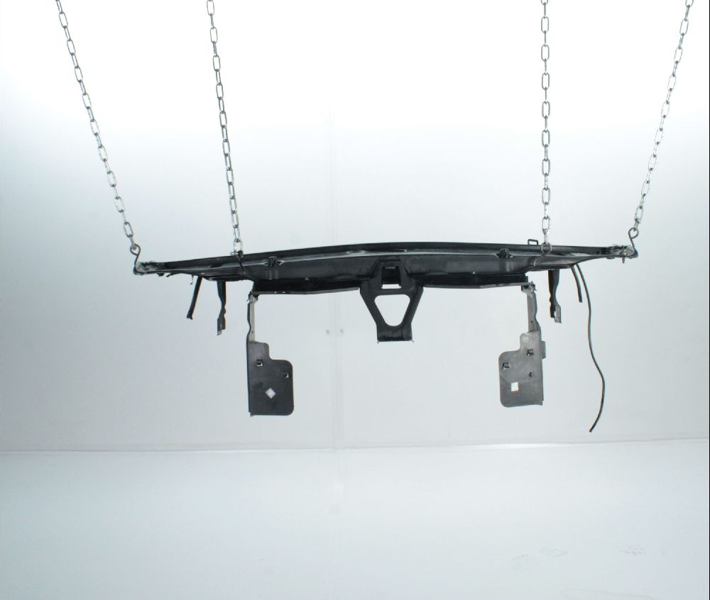 Traverse supérieure armature avant
