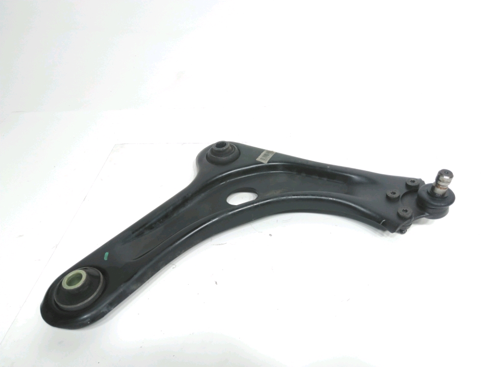 Triangle inférieur avant droit