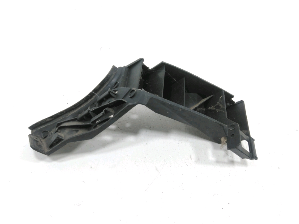 Support gauche de pare-choc arrière