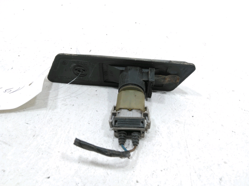 Répétiteur d'aile gauche