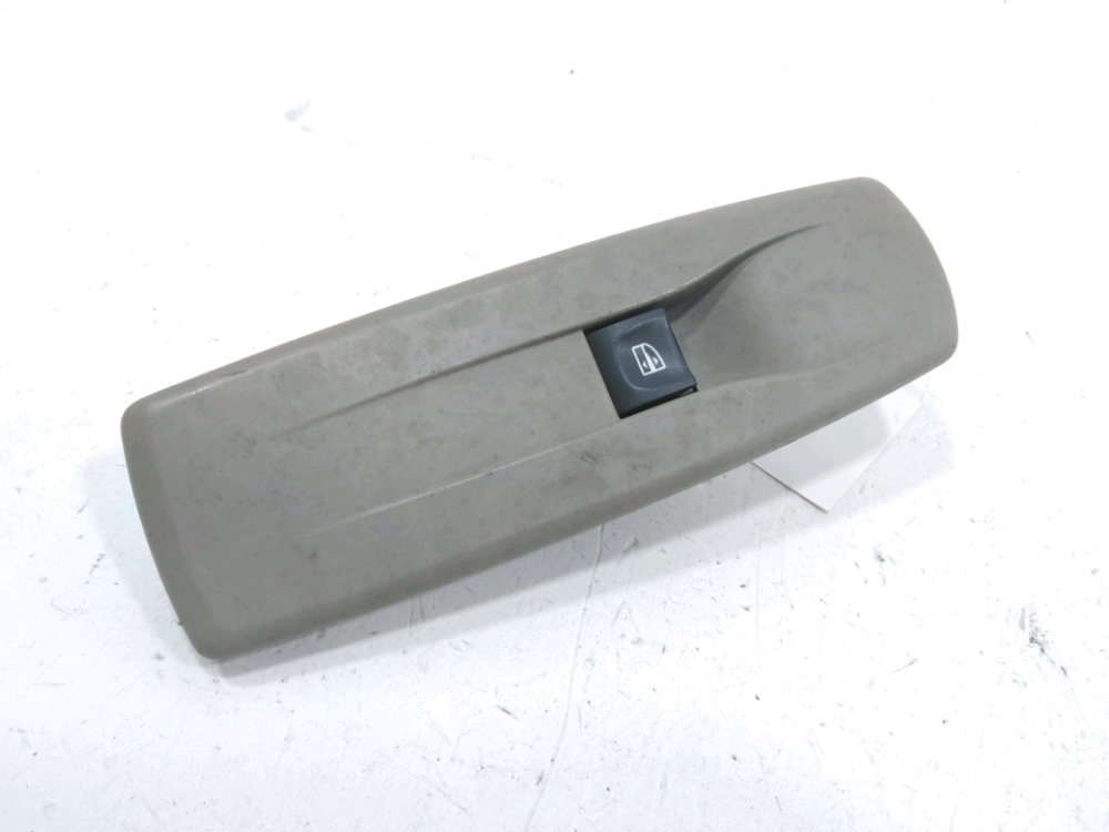 Commande lève-vitre avant droit