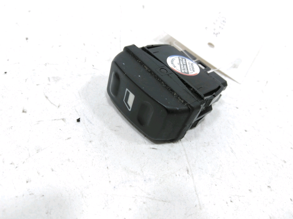 Commande lève-vitre avant droit