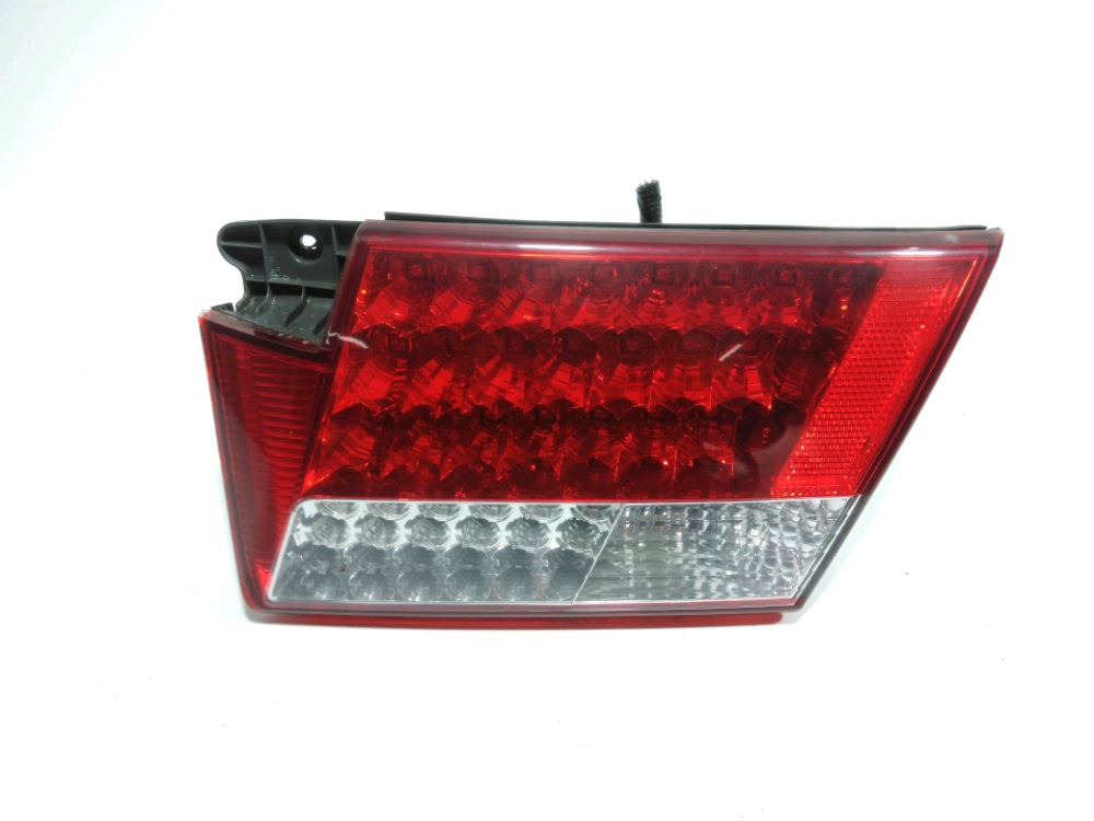 Feu arrière intérieur droit