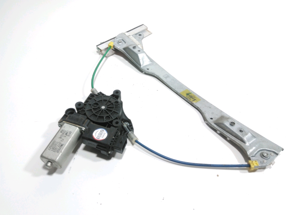 Lève-vitre électrique avant droit