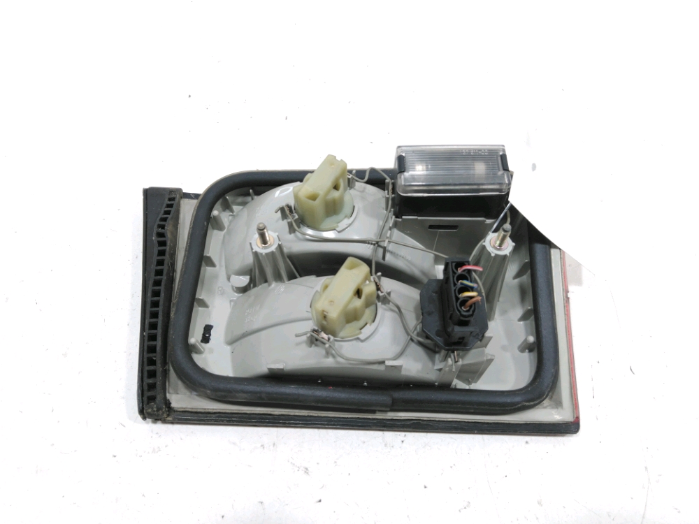 Feu arrière intérieur droit