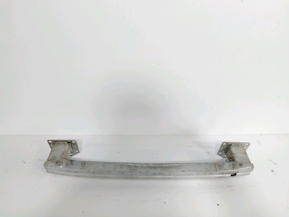 Renfort pare-choc avant