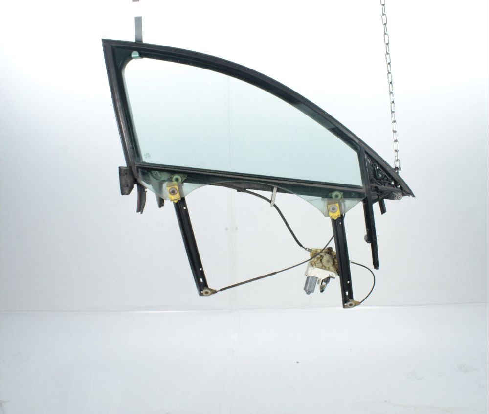 Lève-vitre électrique avant droit