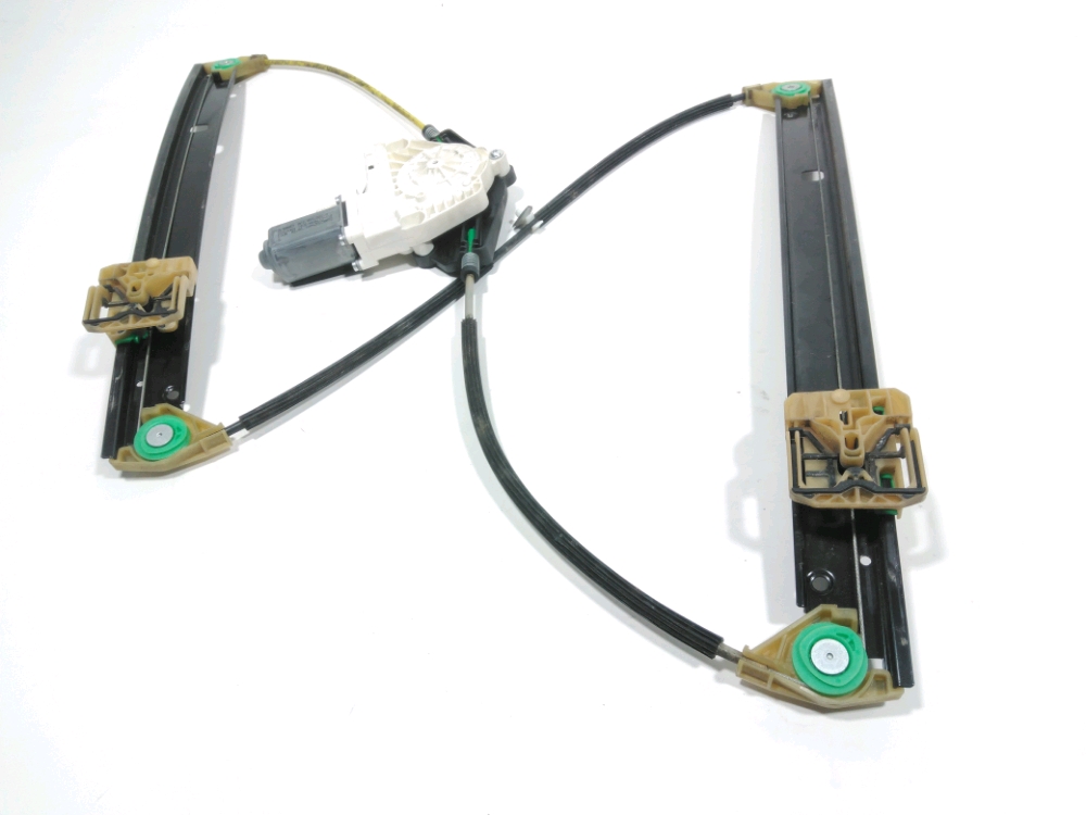 Leve-vitre electrique avant droit