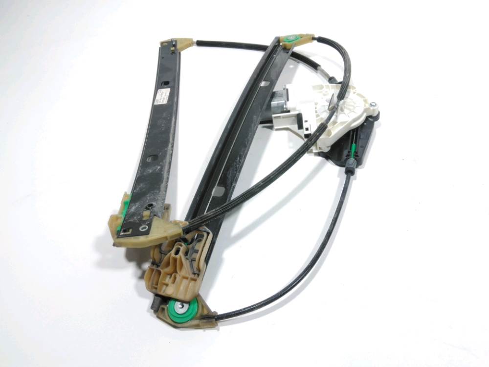 Leve-vitre electrique avant gauche