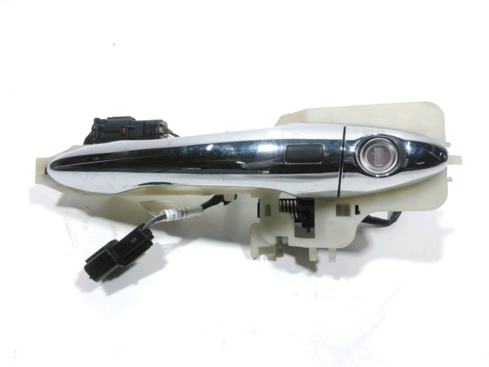 Poignee exterieure avant gauche