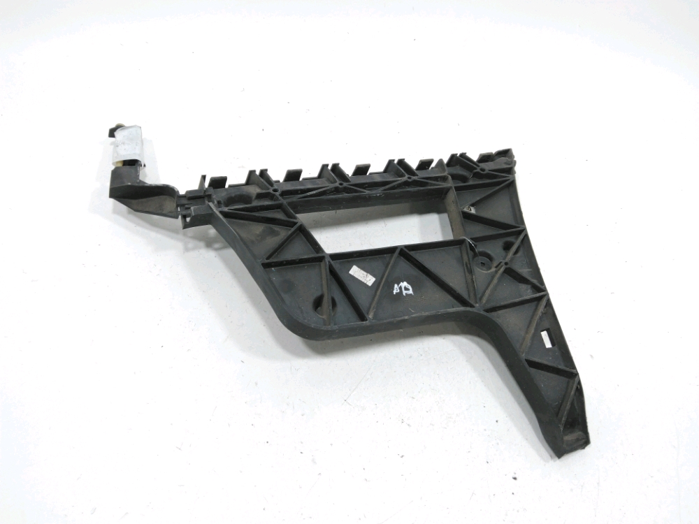 Support droit de pare-choc arrière