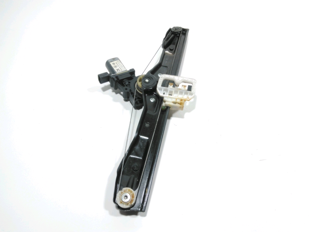 Lève-vitre électrique avant gauche