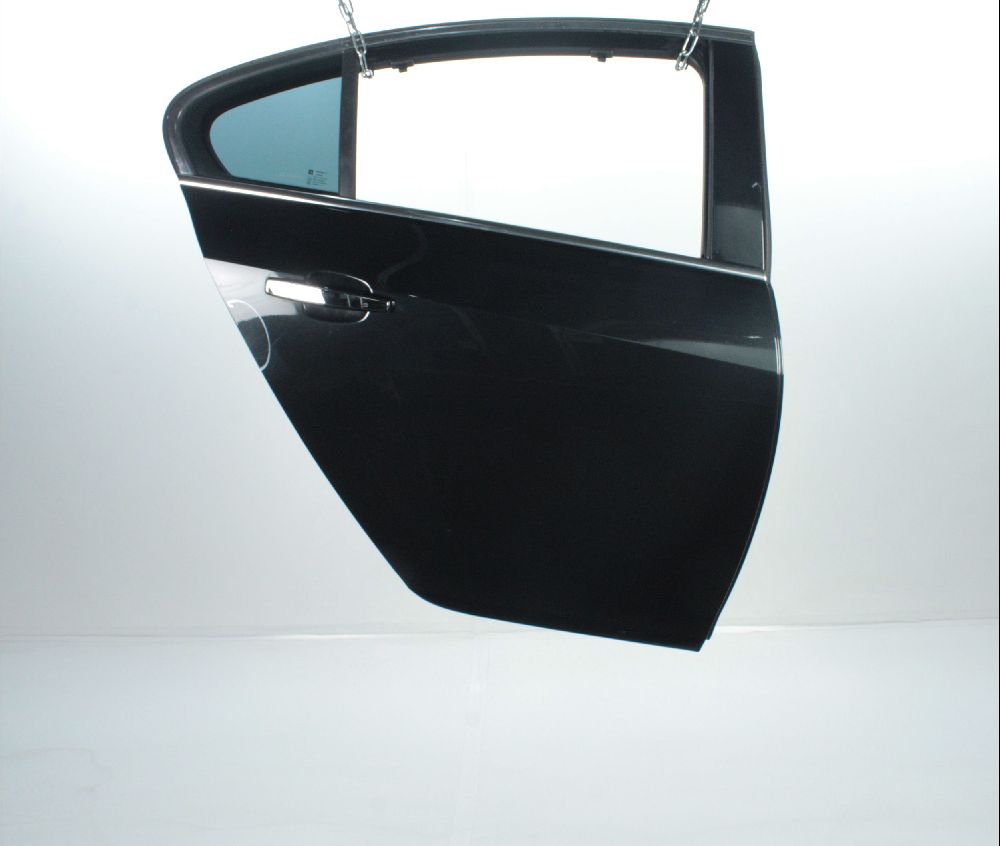Porte arrière droite