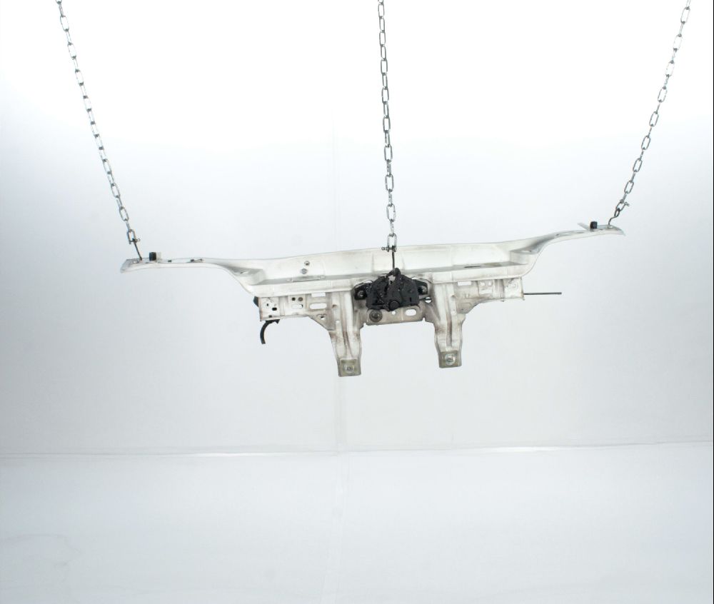 Traverse supérieure armature avant