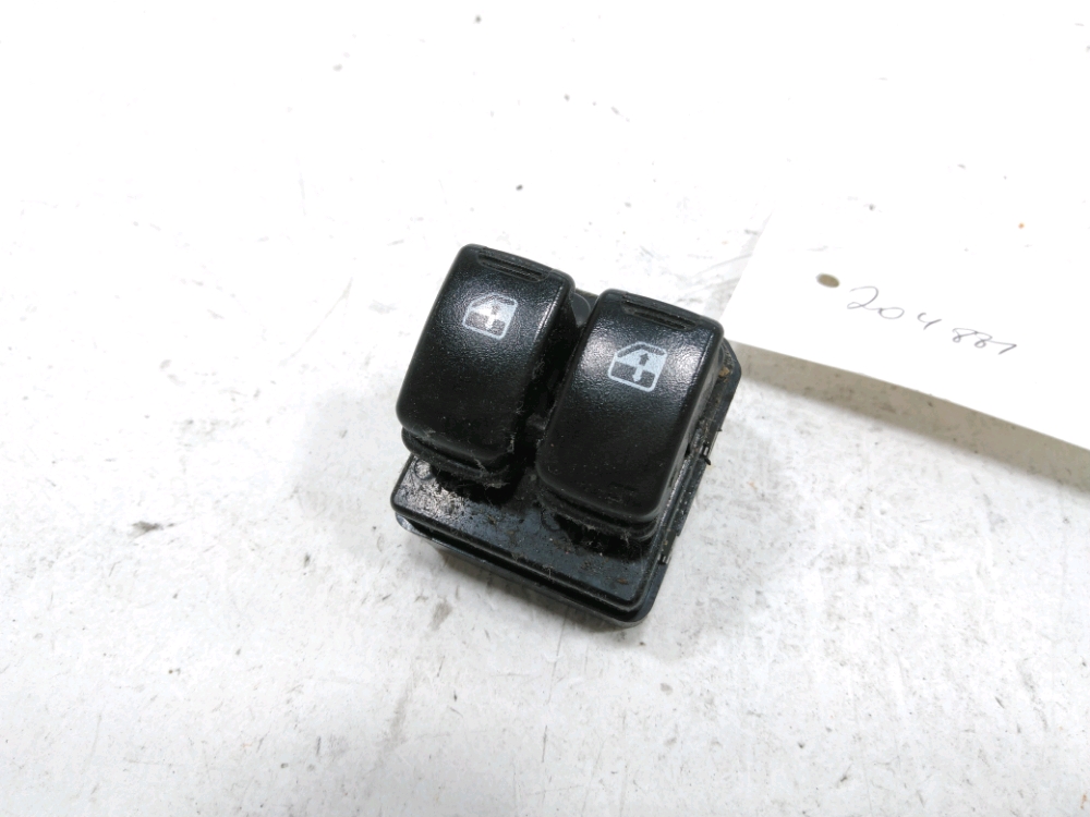 Commande lève-vitre avant gauche