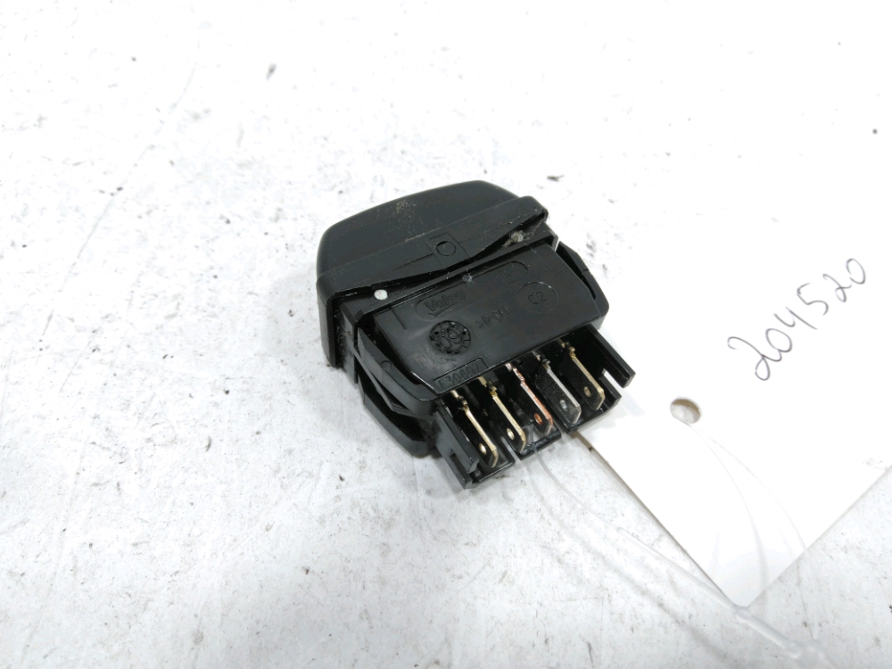 Commande lève-vitre avant droit