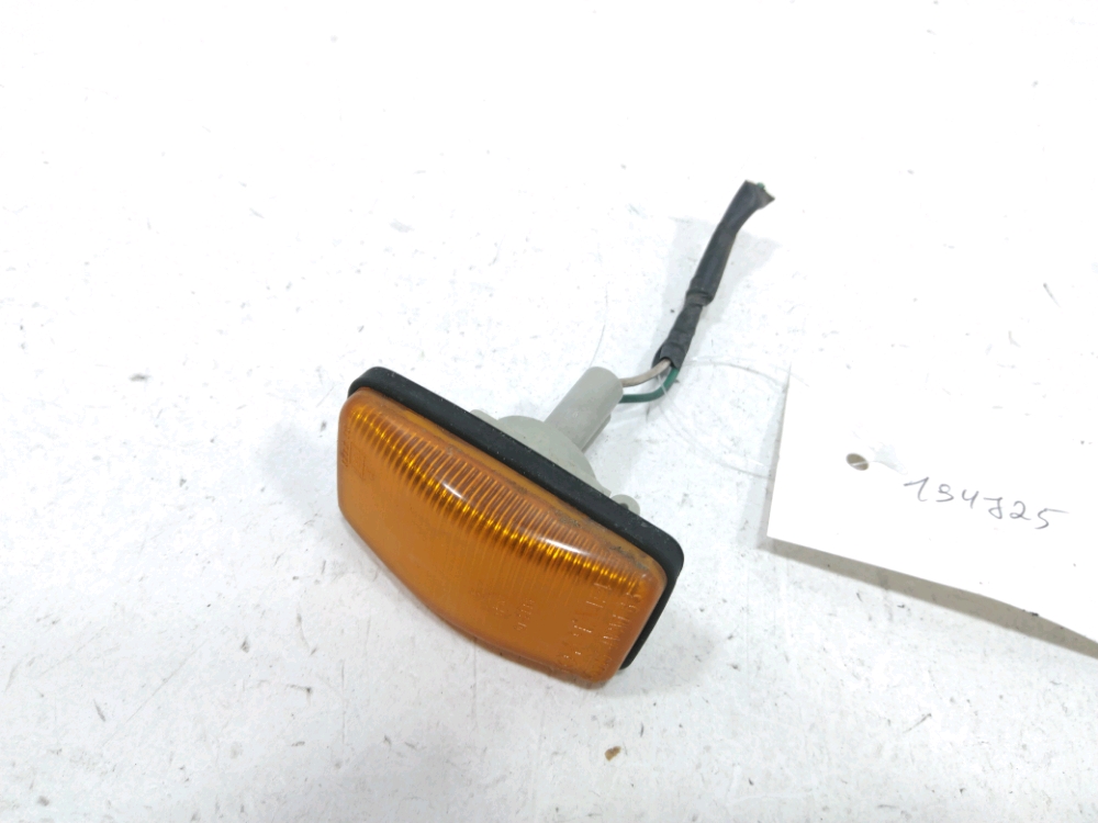 Répétiteur d'aile gauche