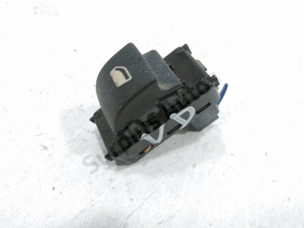 Commande lève-vitre avant droit