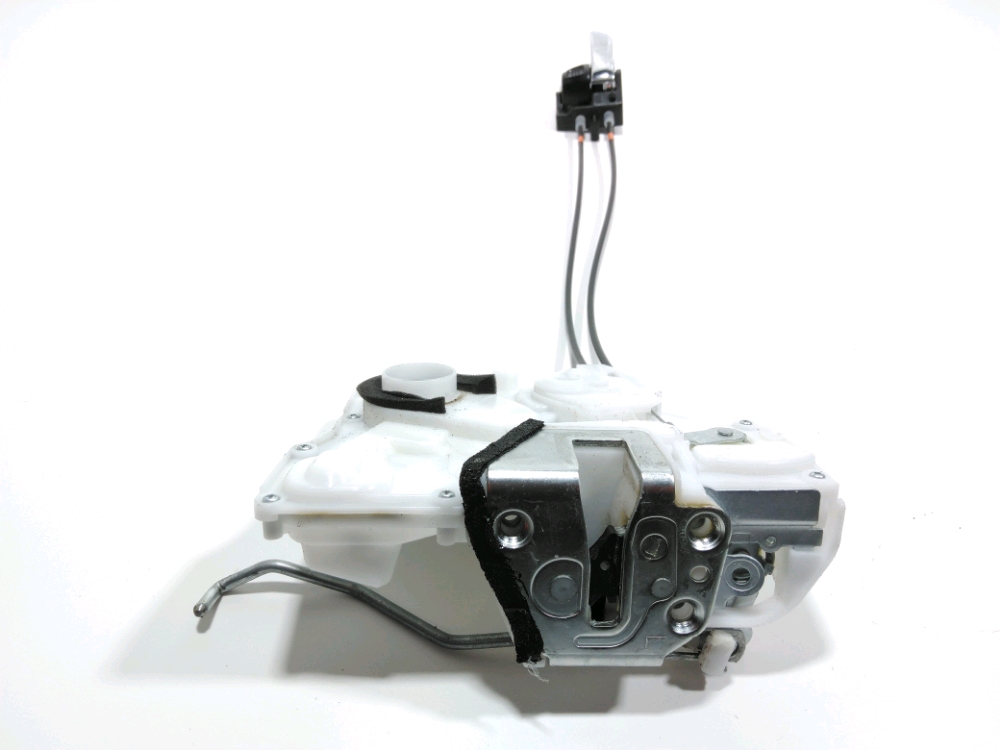 Serrure de porte avant gauche