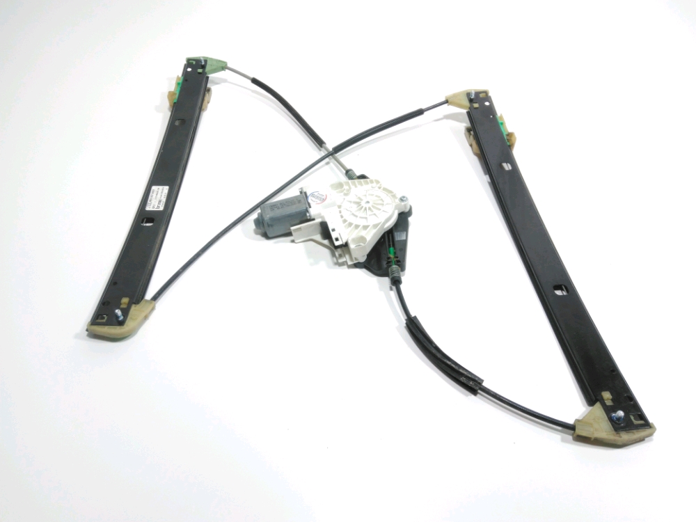 Leve-vitre electrique avant gauche