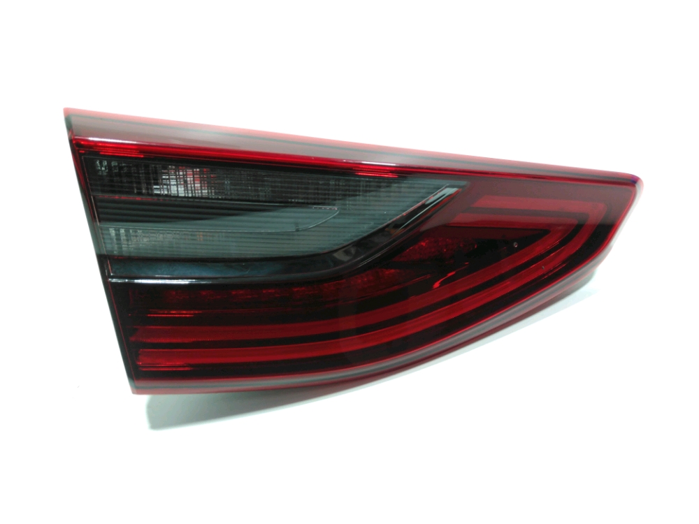 Feu arrière intérieur gauche