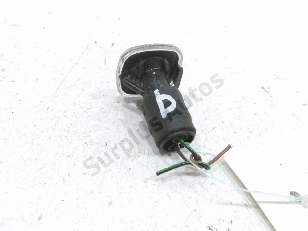 Répétiteur d'aile droit