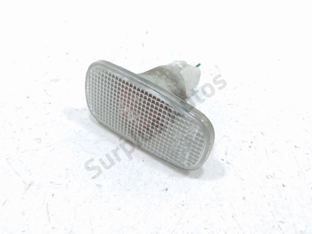 Répétiteur d'aile droit