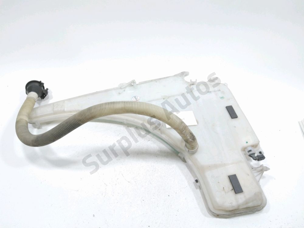 Reservoir de lave glace avant