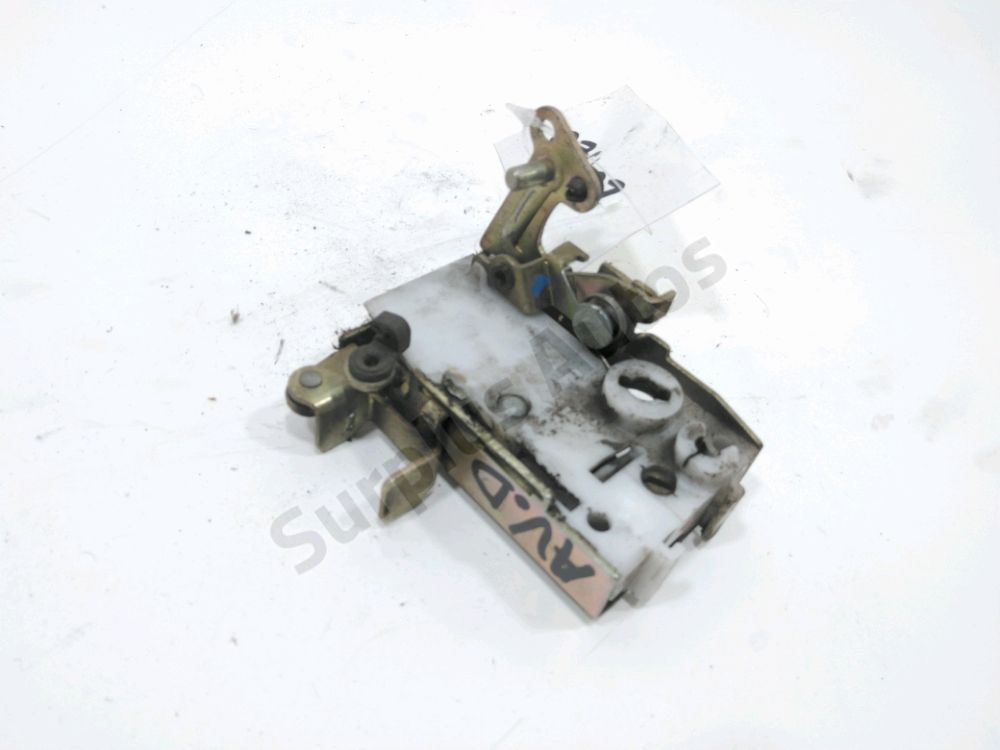 Serrure de porte avant droite