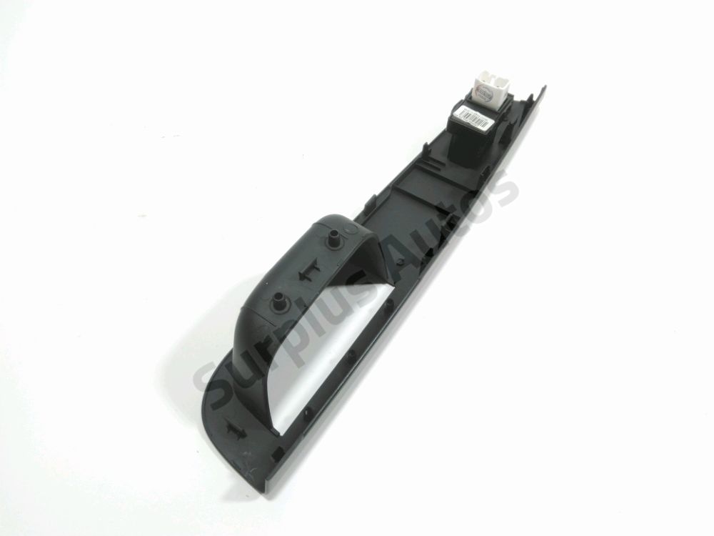 Commande lève-vitre avant droit