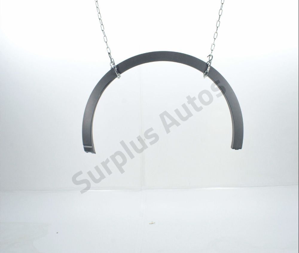 Elargisseur d'aile arrière droit