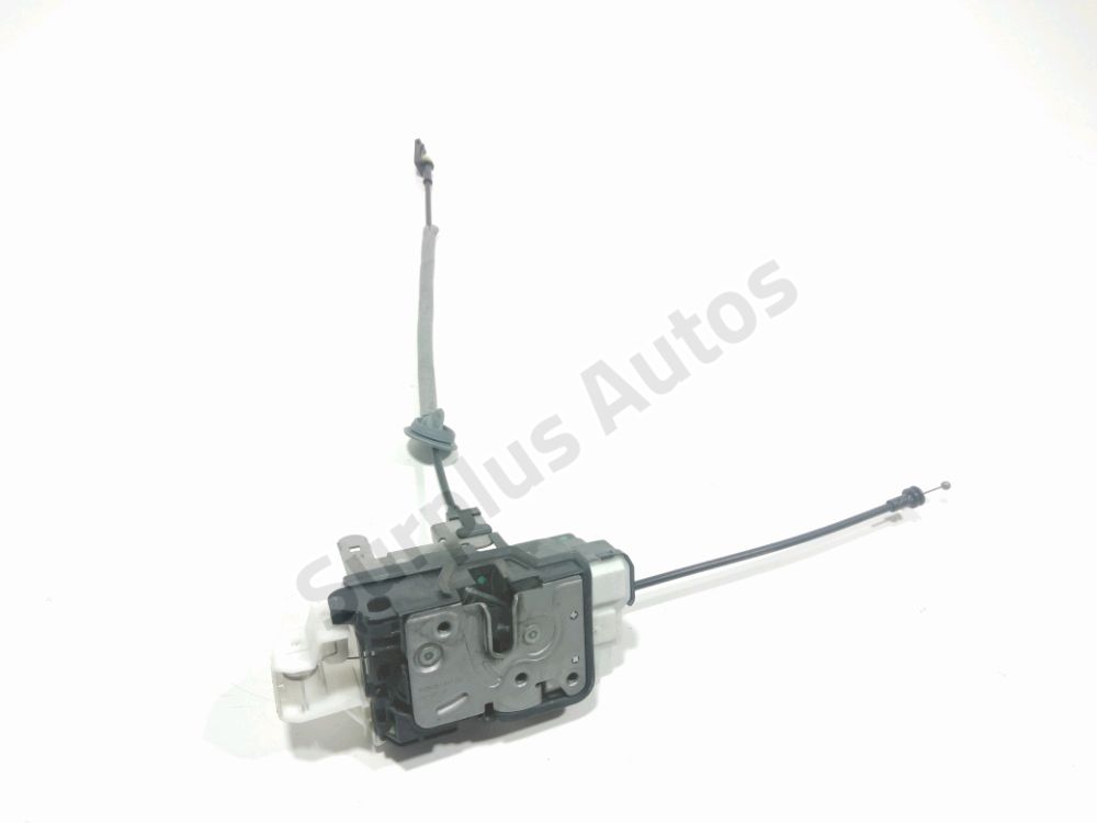 Serrure de porte avant droite