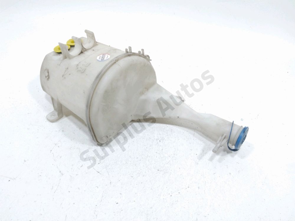 Réservoir de lave glace avant