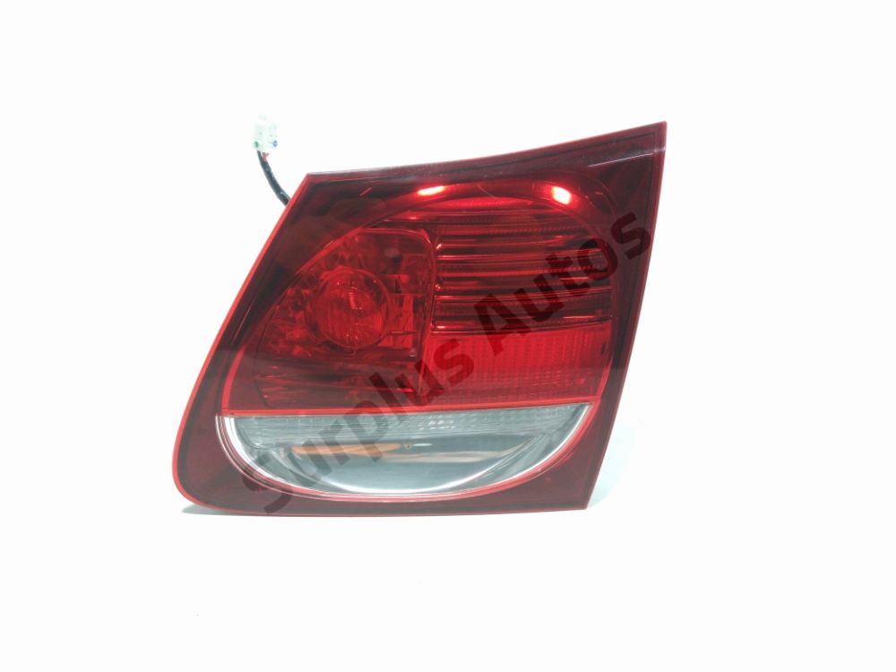 Feu arrière intérieur droit